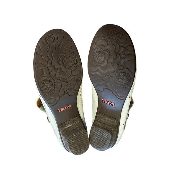 Taos Womens 8 Tango Lasercut Leather Maryjanes Floral Low Heel Round Toe Gray - Picture 8 of 8